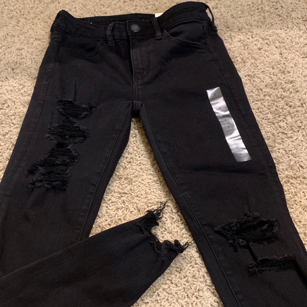 American Eagle Hi-Rise Ripped Jeans, Black, NWT 🦅